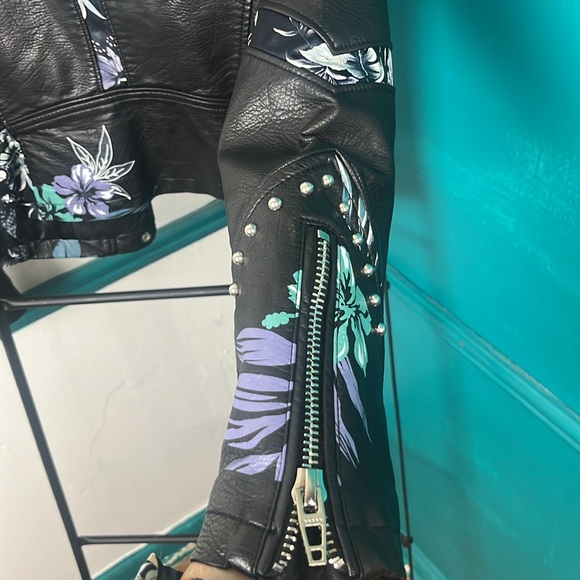 Blanknyc painted Floral Leather Jacket Sm - Picture 11 of 13